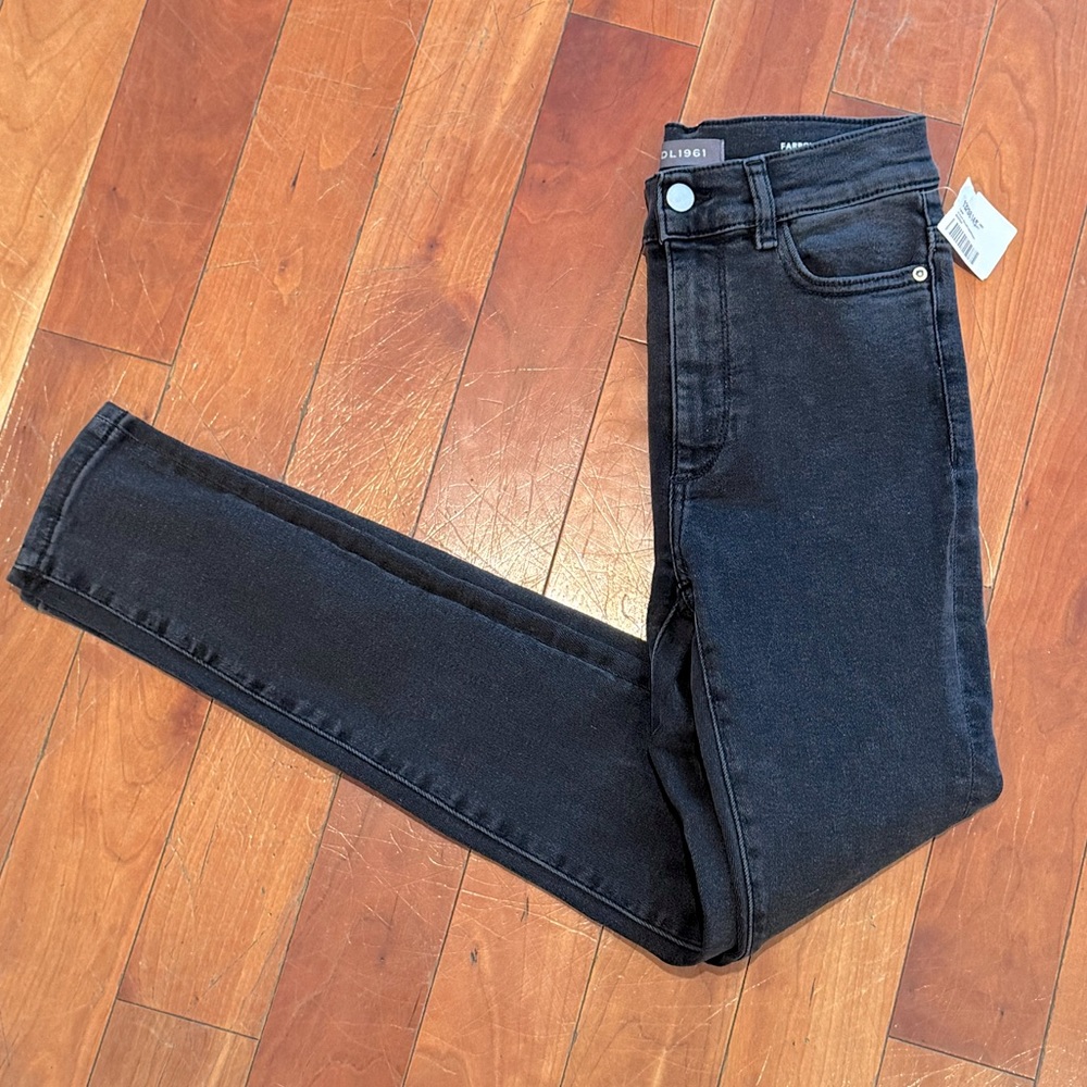 NWT DL 1961 farrow skinny high rise black skinny jeans size 24.